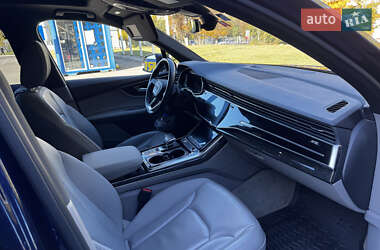 Внедорожник / Кроссовер Audi Q7 2021 в 