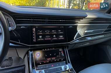 Внедорожник / Кроссовер Audi Q7 2021 в 