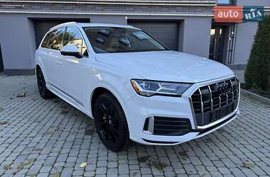 Внедорожник / Кроссовер Audi Q7 2021 в 