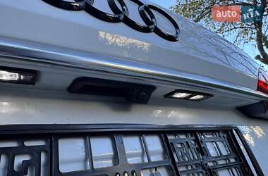 Внедорожник / Кроссовер Audi Q7 2021 в 