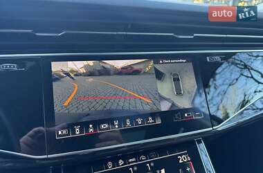 Внедорожник / Кроссовер Audi Q7 2021 в 