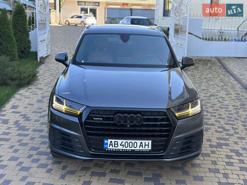 Внедорожник / Кроссовер Audi Q7 2015 в Могилев-Подольске