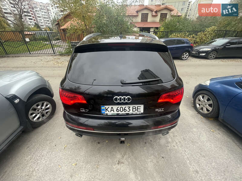 Внедорожник / Кроссовер Audi Q7 2014 в Киеве