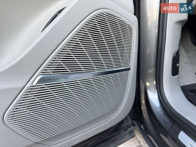 Внедорожник / Кроссовер Audi Q7 2021 в Львове