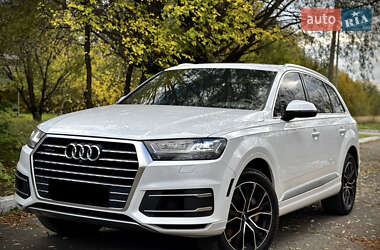 Внедорожник / Кроссовер Audi Q7 2017 в Дрогобыче