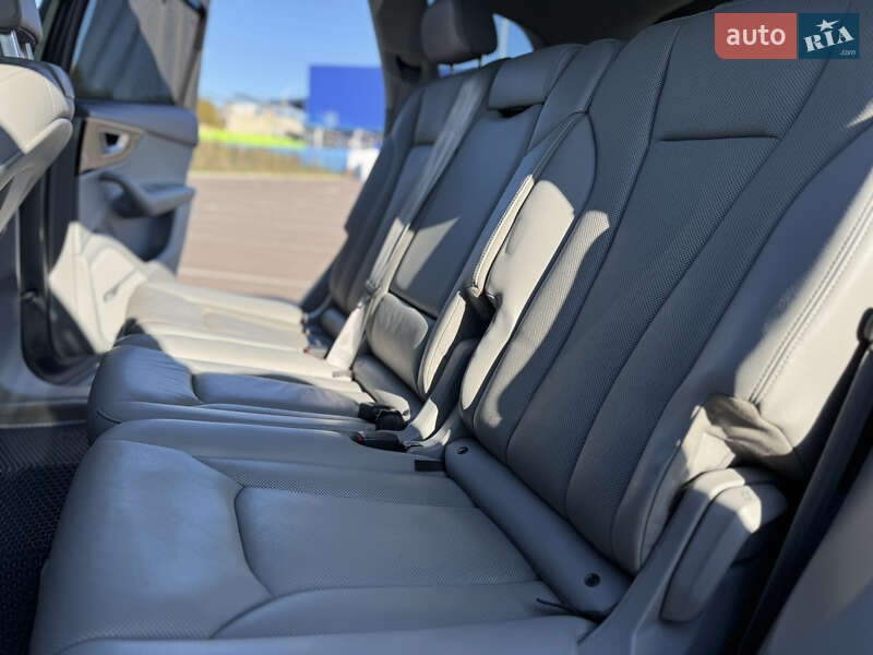 Позашляховик / Кросовер Audi Q7 2017 в Рівному фото 34 Позашляховик / Кросовер Audi Q7 2017 в Рівному