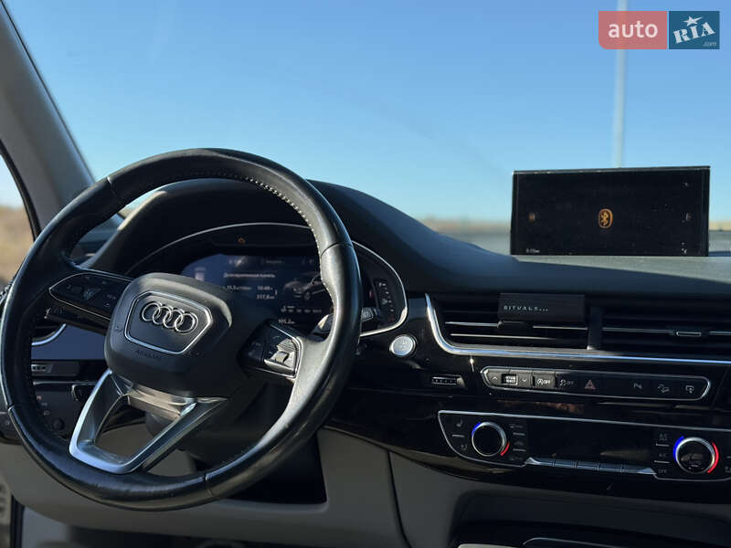 Позашляховик / Кросовер Audi Q7 2017 в Рівному фото 46 Позашляховик / Кросовер Audi Q7 2017 в Рівному
