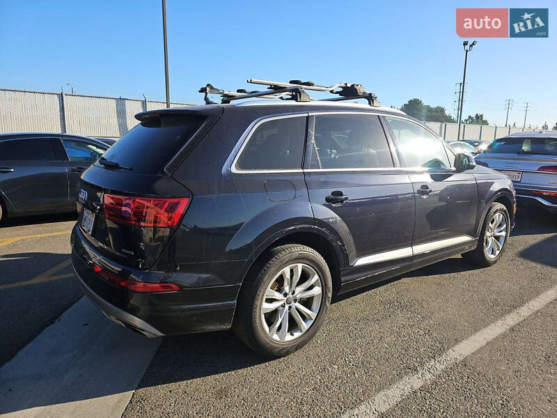 Позашляховик / Кросовер Audi Q7 2018 в Львові