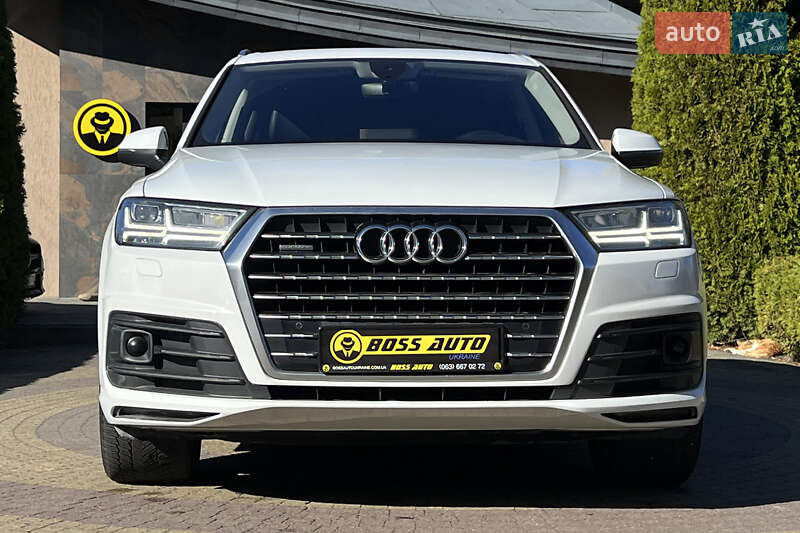 Позашляховик / Кросовер Audi Q7 2017 в Львові