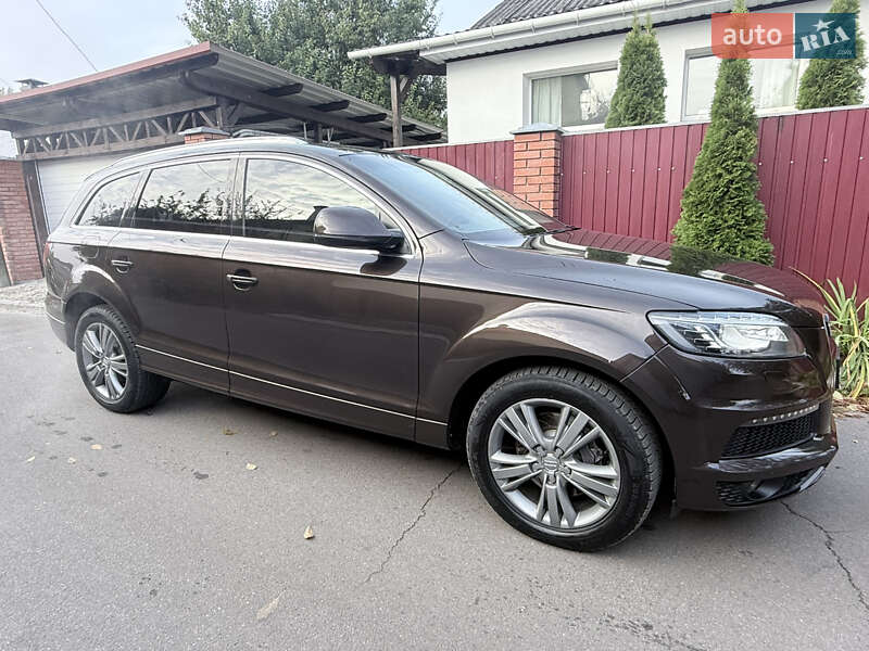 Внедорожник / Кроссовер Audi Q7 2012 в Киеве