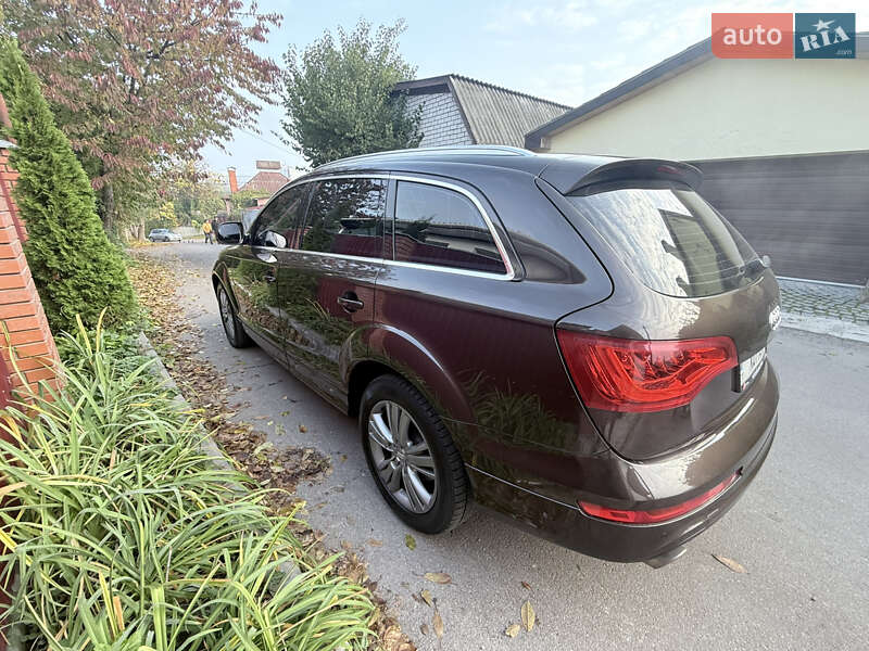 Внедорожник / Кроссовер Audi Q7 2012 в Киеве