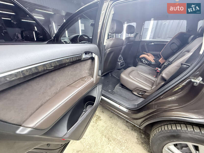 Внедорожник / Кроссовер Audi Q7 2012 в Киеве