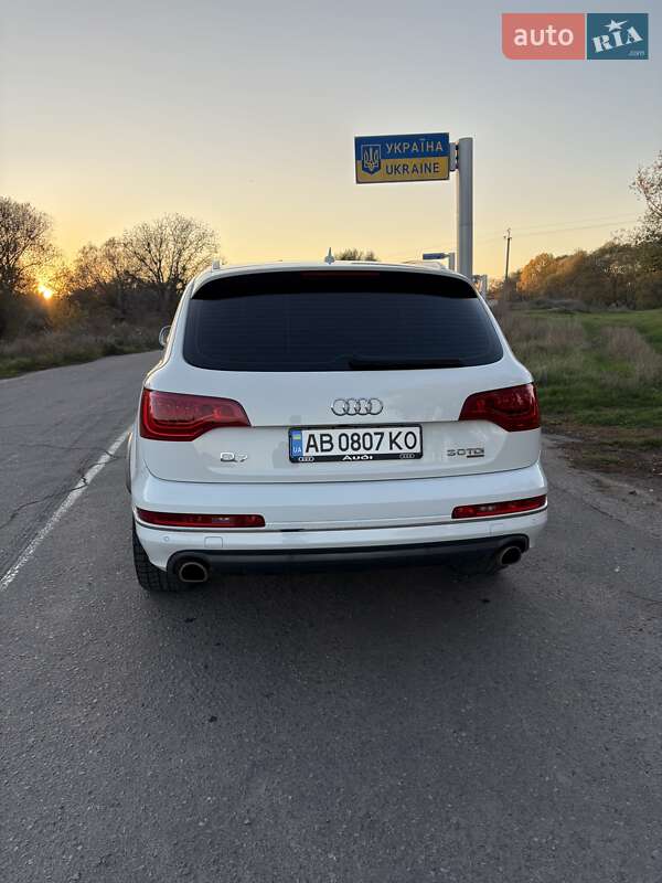Внедорожник / Кроссовер Audi Q7 2014 в Ямполе