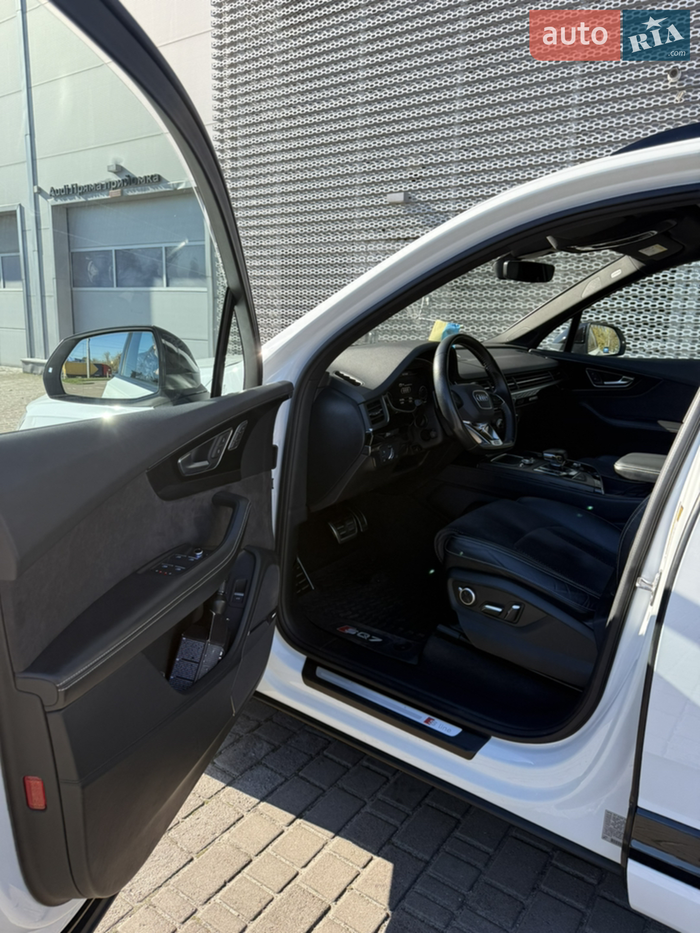 2017 Audi Q7 - мініатюра 14