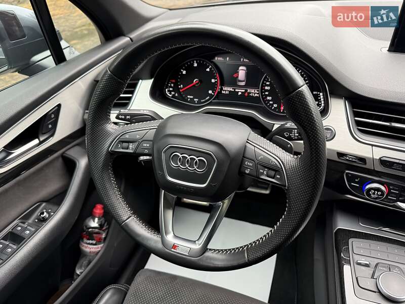 Позашляховик / Кросовер Audi Q7 2018 в Києві