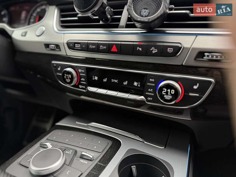 Позашляховик / Кросовер Audi Q7 2018 в Києві