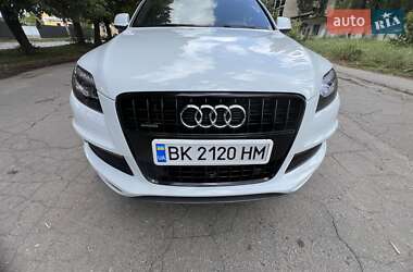Внедорожник / Кроссовер Audi Q7 2013 в Полтаве
