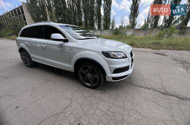 Внедорожник / Кроссовер Audi Q7 2013 в Полтаве