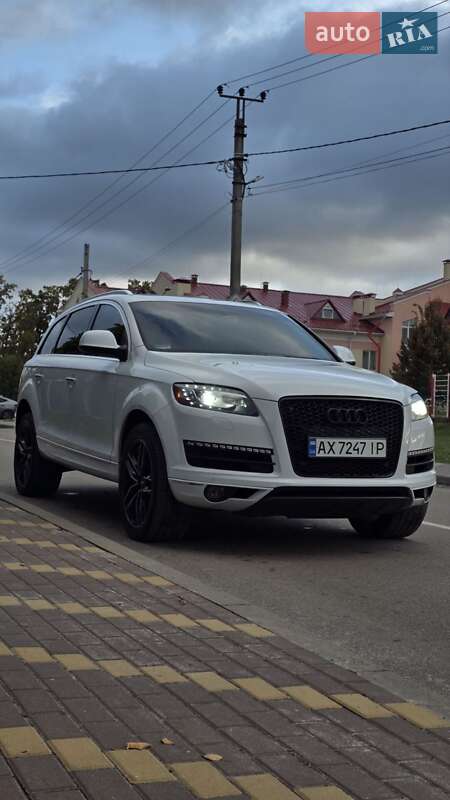 Внедорожник / Кроссовер Audi Q7 2013 в Киеве