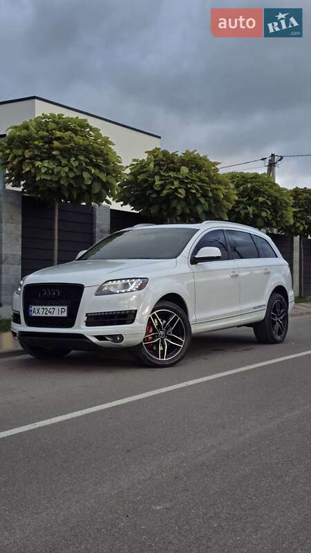 Внедорожник / Кроссовер Audi Q7 2013 в Киеве