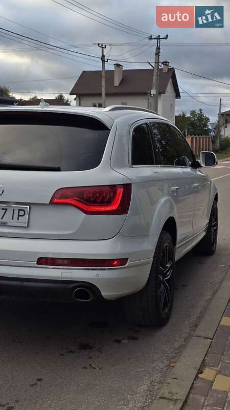 Внедорожник / Кроссовер Audi Q7 2013 в Киеве