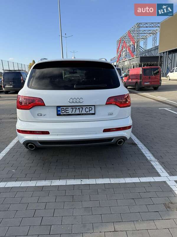 Внедорожник / Кроссовер Audi Q7 2012 в Первомайске