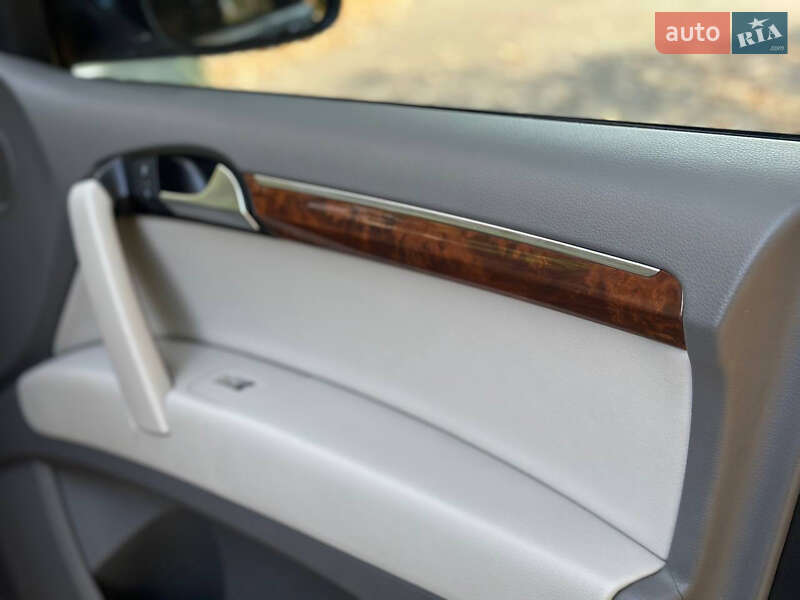 Позашляховик / Кросовер Audi Q7 2014 в Рівному фото 16 Позашляховик / Кросовер Audi Q7 2014 в Рівному