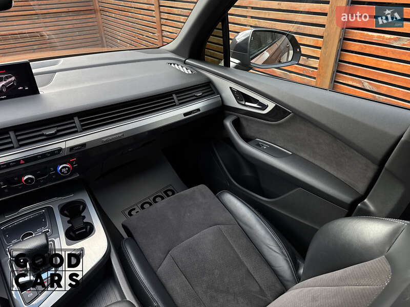 Позашляховик / Кросовер Audi Q7 2017 в Одесі фото 46 Позашляховик / Кросовер Audi Q7 2017 в Одесі