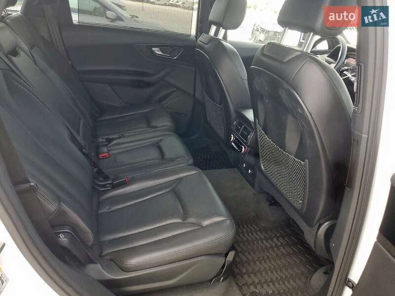 Позашляховик / Кросовер Audi Q7 2019 в Львові фото 11 Позашляховик / Кросовер Audi Q7 2019 в Львові