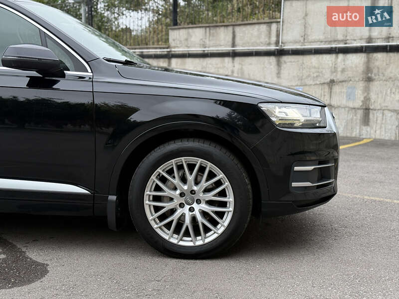 Позашляховик / Кросовер Audi Q7 2015 в Рівному фото 25 Позашляховик / Кросовер Audi Q7 2015 в Рівному
