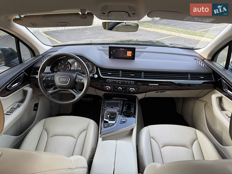 Позашляховик / Кросовер Audi Q7 2015 в Рівному фото 43 Позашляховик / Кросовер Audi Q7 2015 в Рівному