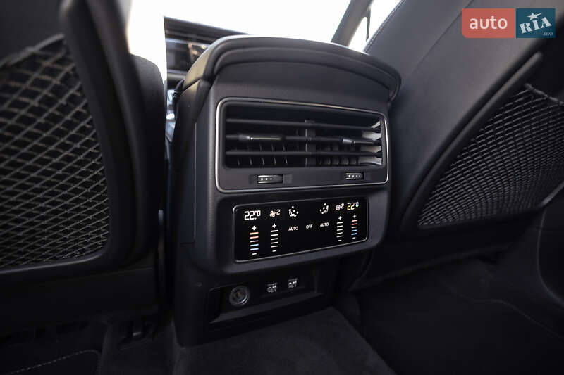 Позашляховик / Кросовер Audi Q7 2020 в Львові