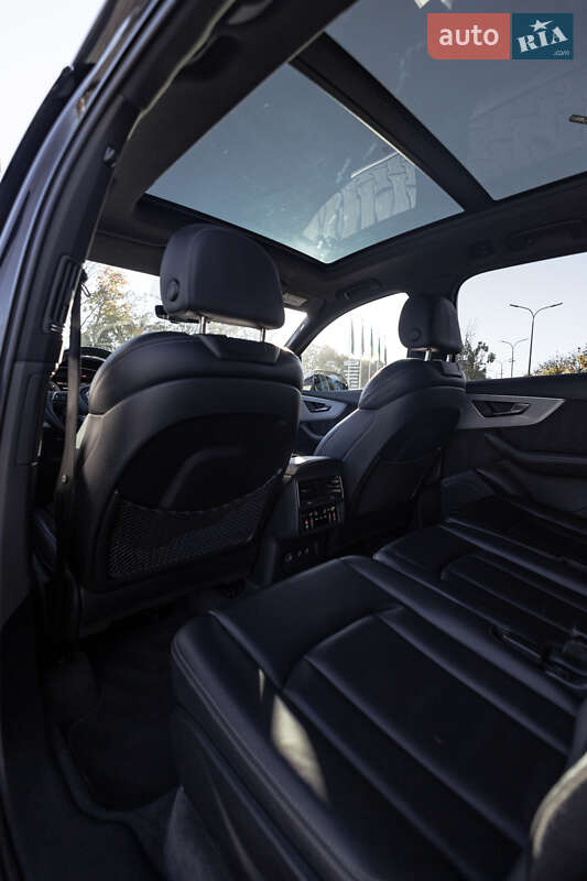 Позашляховик / Кросовер Audi Q7 2020 в Львові