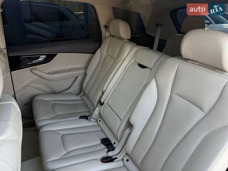 Позашляховик / Кросовер Audi Q7 2017 в Рівному фото 60 Позашляховик / Кросовер Audi Q7 2017 в Рівному