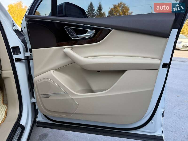 Позашляховик / Кросовер Audi Q7 2017 в Рівному фото 74 Позашляховик / Кросовер Audi Q7 2017 в Рівному