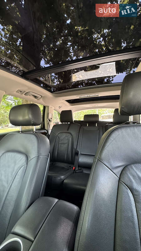 Позашляховик / Кросовер Audi Q7 2011 в Ізмаїлі