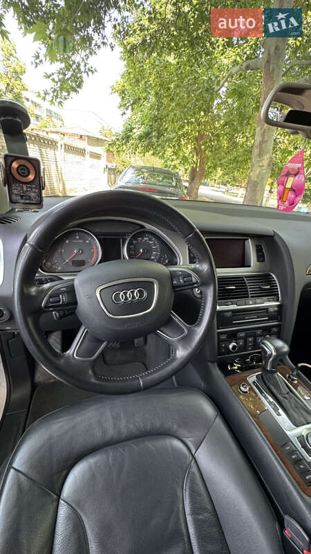 Позашляховик / Кросовер Audi Q7 2011 в Ізмаїлі