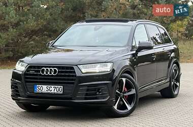 Позашляховик / Кросовер Audi Q7 2017 в  фото 2 Позашляховик / Кросовер Audi Q7 2017 в