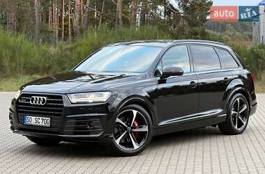 Позашляховик / Кросовер Audi Q7 2017 в  фото 25 Позашляховик / Кросовер Audi Q7 2017 в