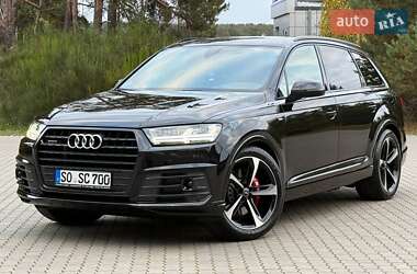 Позашляховик / Кросовер Audi Q7 2017 в  фото 29 Позашляховик / Кросовер Audi Q7 2017 в