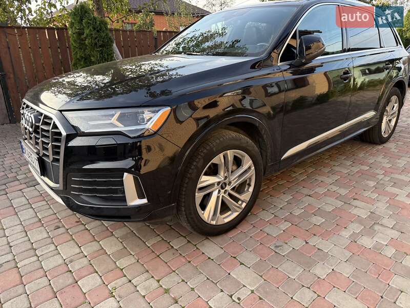 Внедорожник / Кроссовер Audi Q7 2021 в Сарнах