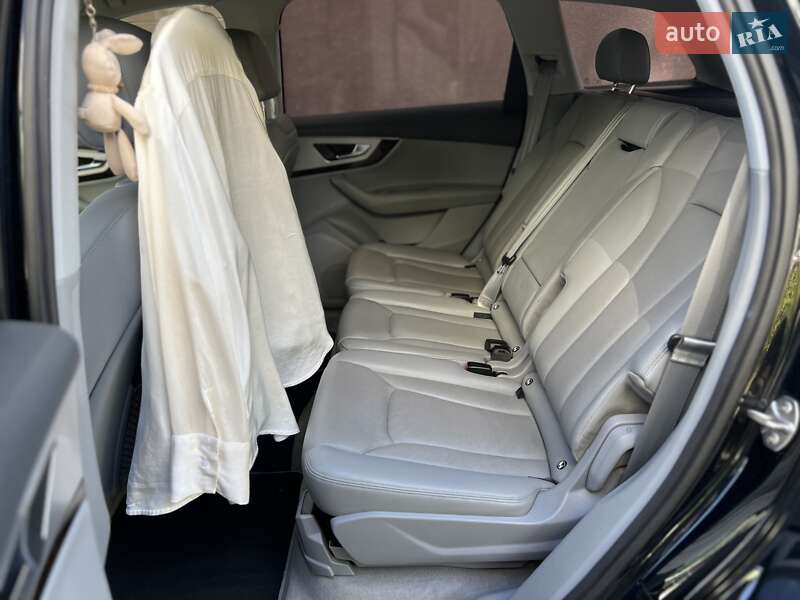 Внедорожник / Кроссовер Audi Q7 2016 в Ивано-Франковске фото 21 Внедорожник / Кроссовер Audi Q7 2016 в Ивано-Франковске