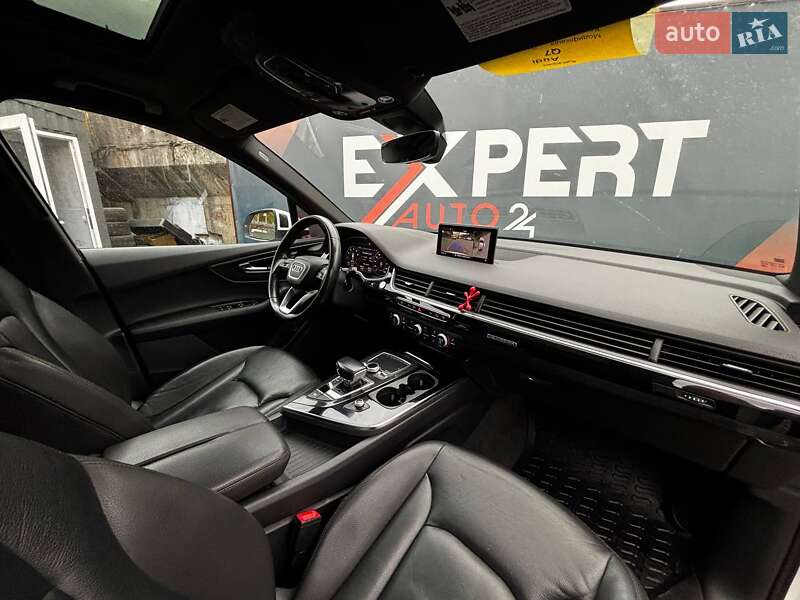 Внедорожник / Кроссовер Audi Q7 2016 в Киеве