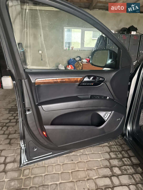 Позашляховик / Кросовер Audi Q7 2013 в Рудки фото 15 Позашляховик / Кросовер Audi Q7 2013 в Рудки