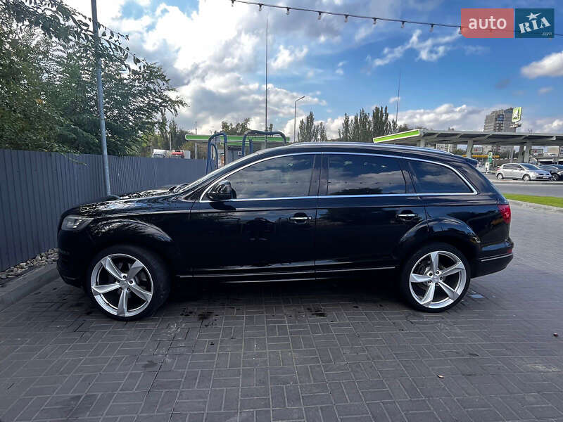 Позашляховик / Кросовер Audi Q7 2014 в Дніпрі фото 17 Позашляховик / Кросовер Audi Q7 2014 в Дніпрі