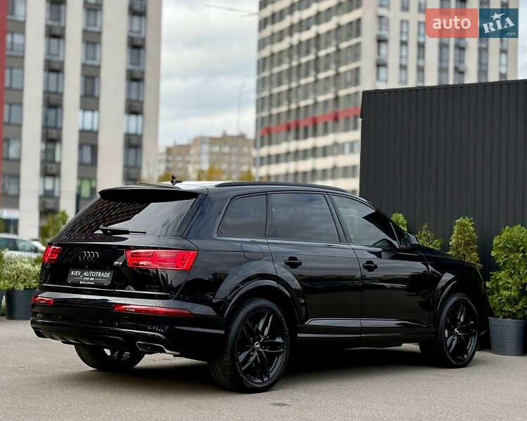 Позашляховик / Кросовер Audi Q7 2016 в Києві фото 10 Позашляховик / Кросовер Audi Q7 2016 в Києві