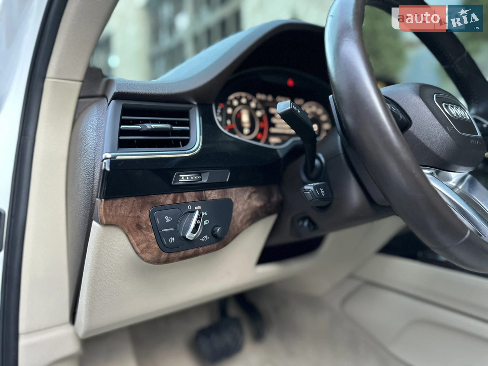 2016 Audi Q7 - мініатюра 4