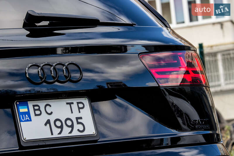 Позашляховик / Кросовер Audi Q7 2017 в Львові