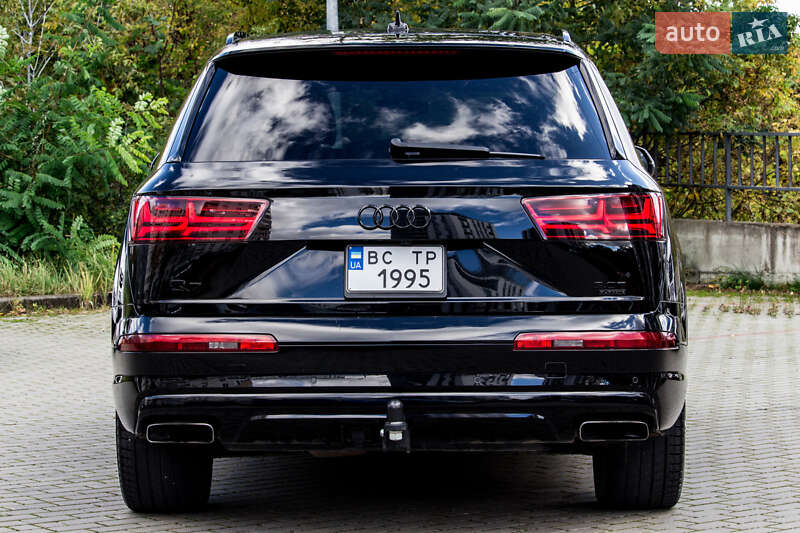 Позашляховик / Кросовер Audi Q7 2017 в Львові