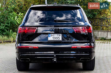 Позашляховик / Кросовер Audi Q7 2017 в  фото 21 Позашляховик / Кросовер Audi Q7 2017 в